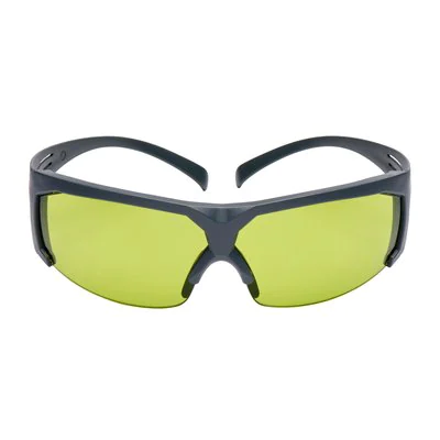 Защитные очки открыты 3M&trade; SecureFit&trade; серия SF617AS-EU, серая оправа, стойкие к царапинам, уровень затемнения 1,7 din 7100112721 фото